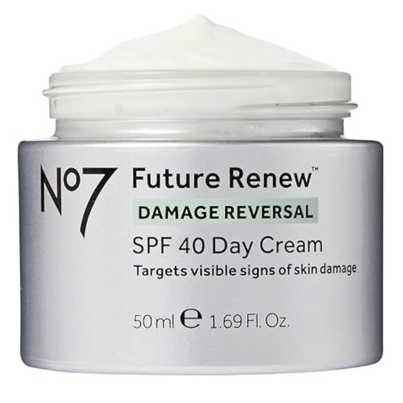 No7 - Future Renew Day Cream SPF 40 - Picture 2 of 5